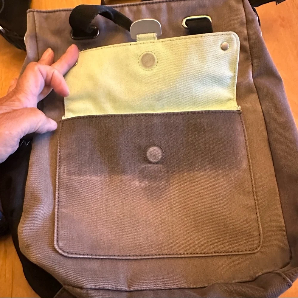 Sherpani Travel Gray Multi Pocket Crossbody Bag